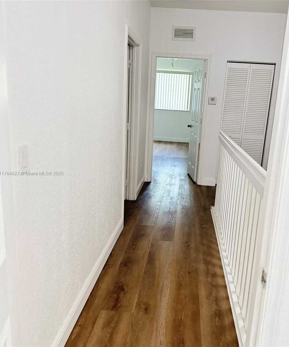 Small Image of 6482 CATALINA LN #6482, Tamarac Number 27