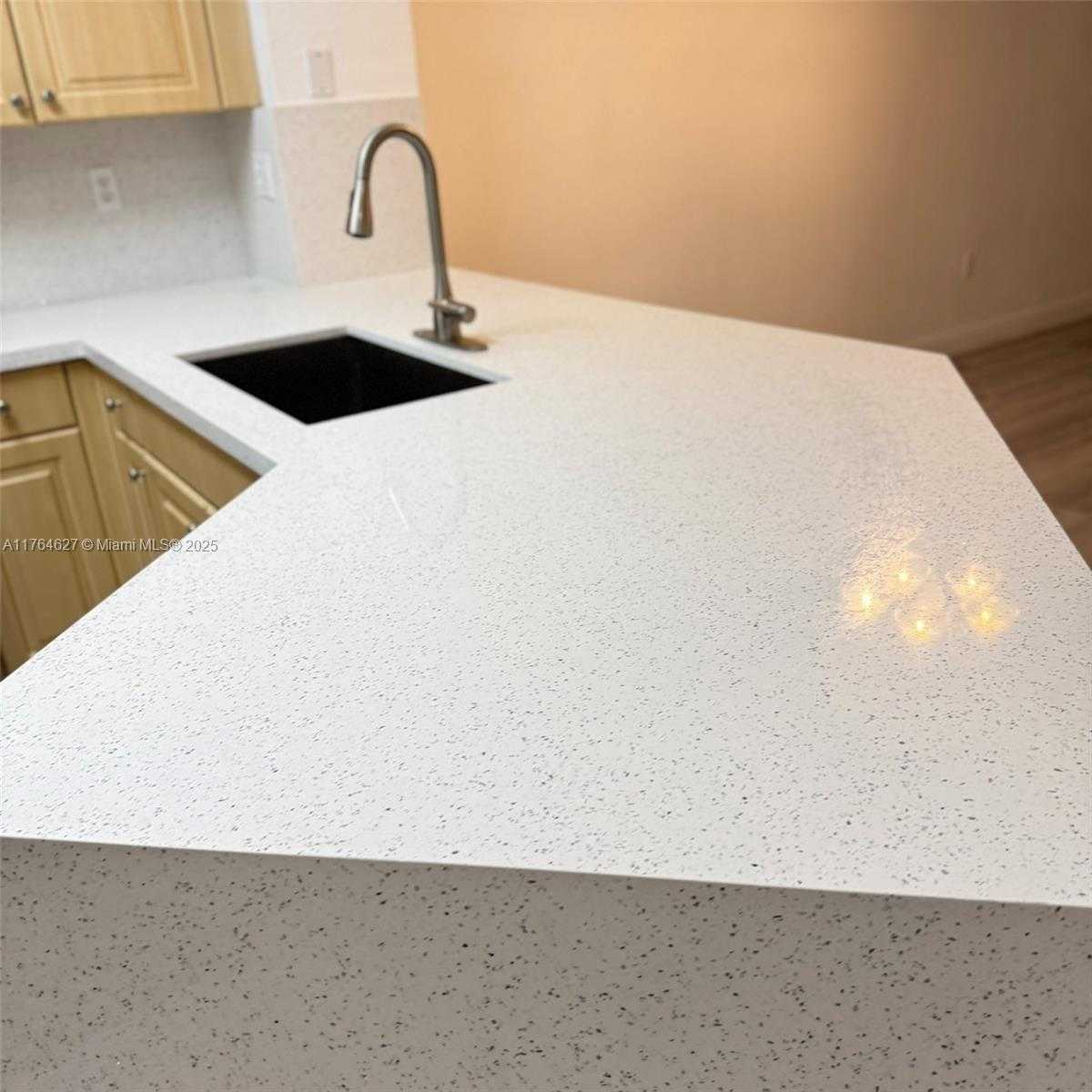 Small Image of 6482 CATALINA LN #6482, Tamarac Number 38