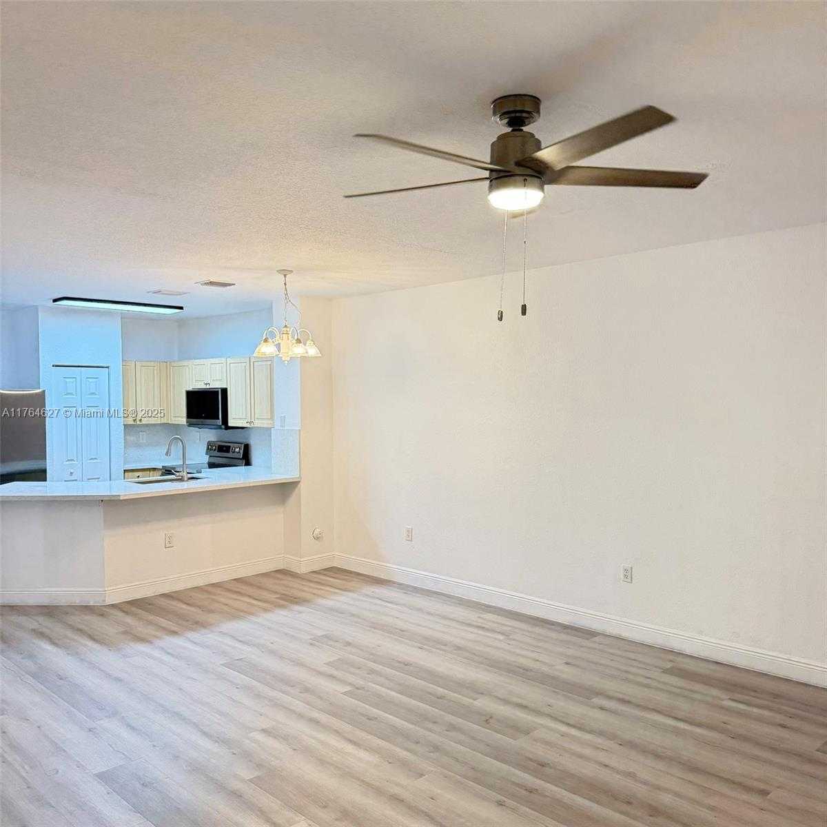 Small Image of 6482 CATALINA LN #6482, Tamarac Number 41