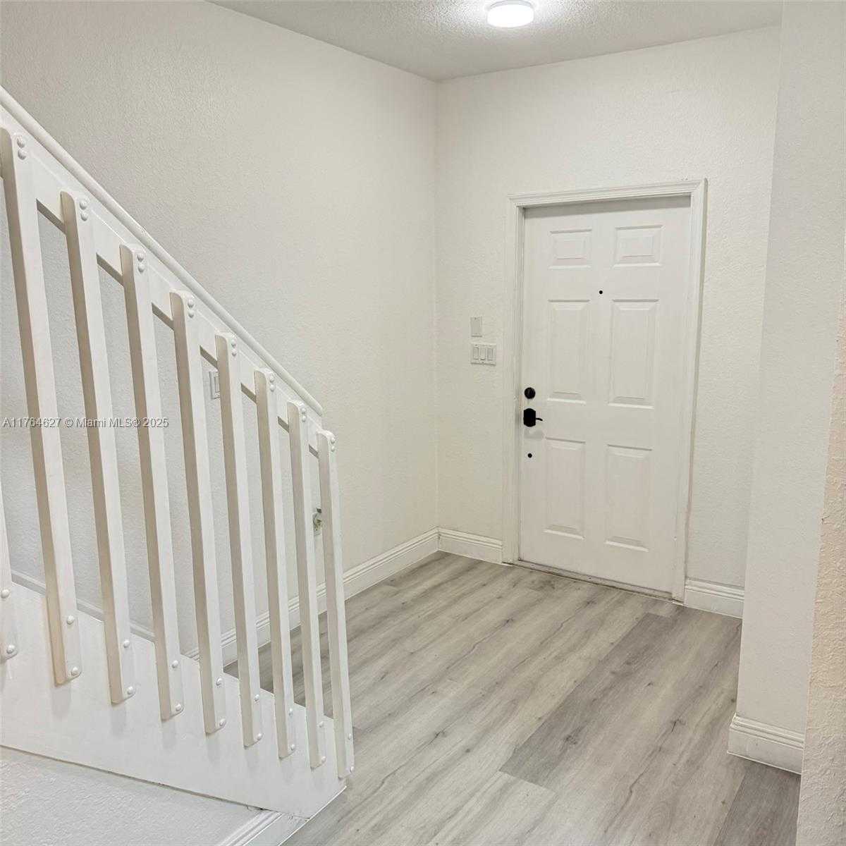 Small Image of 6482 CATALINA LN #6482, Tamarac Number 44
