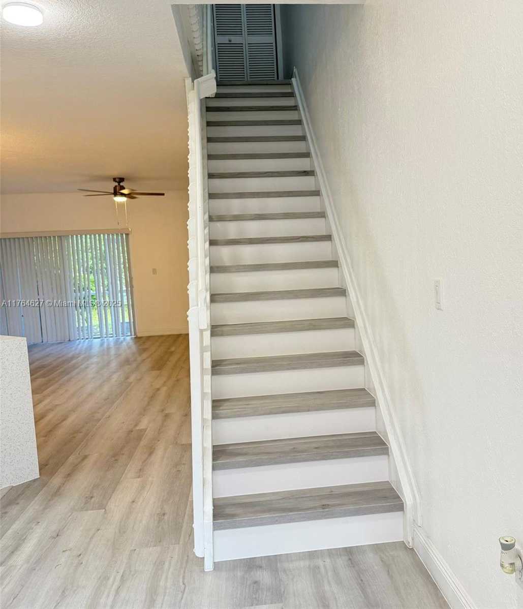 Small Image of 6482 CATALINA LN #6482, Tamarac Number 46