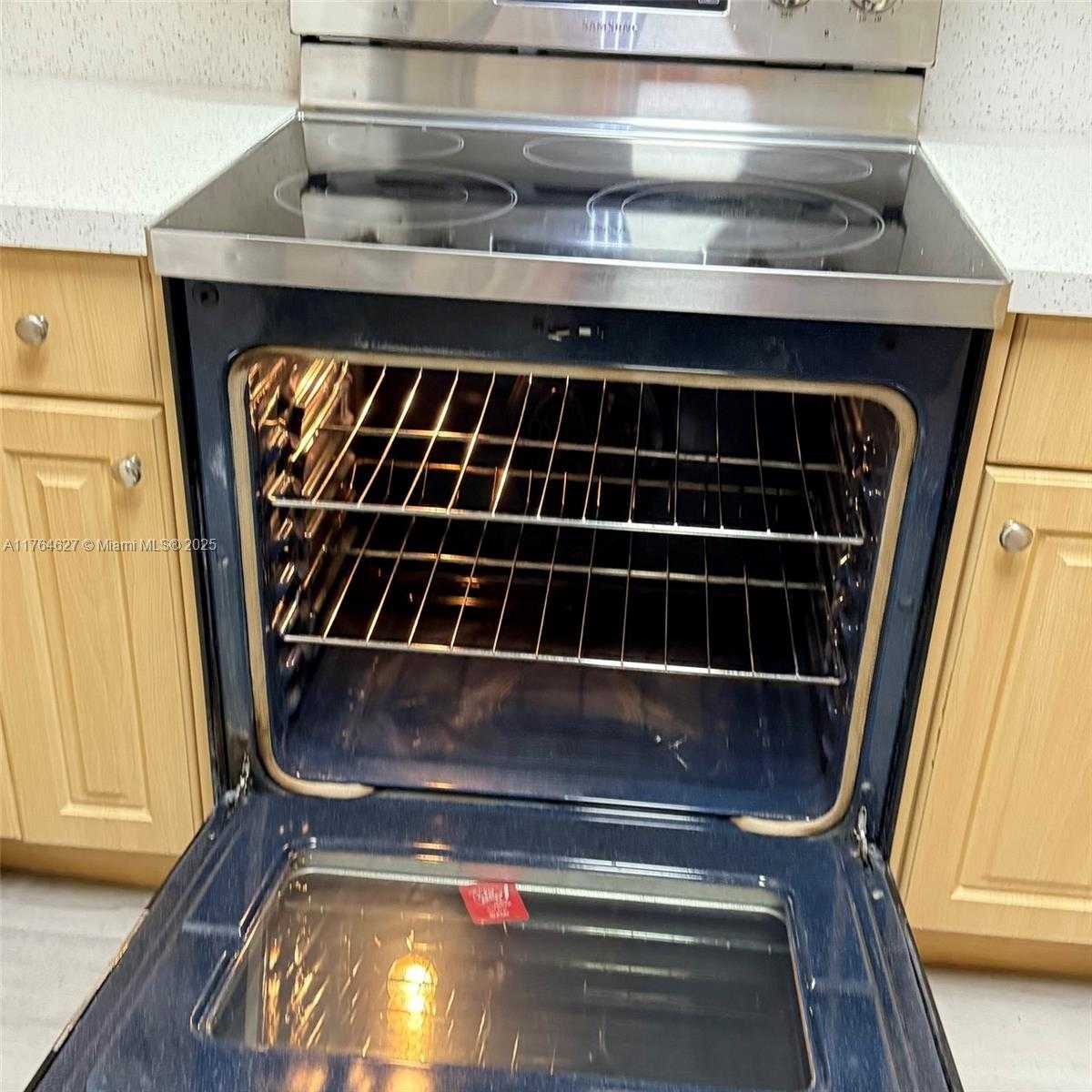 Small Image of 6482 CATALINA LN #6482, Tamarac Number 56