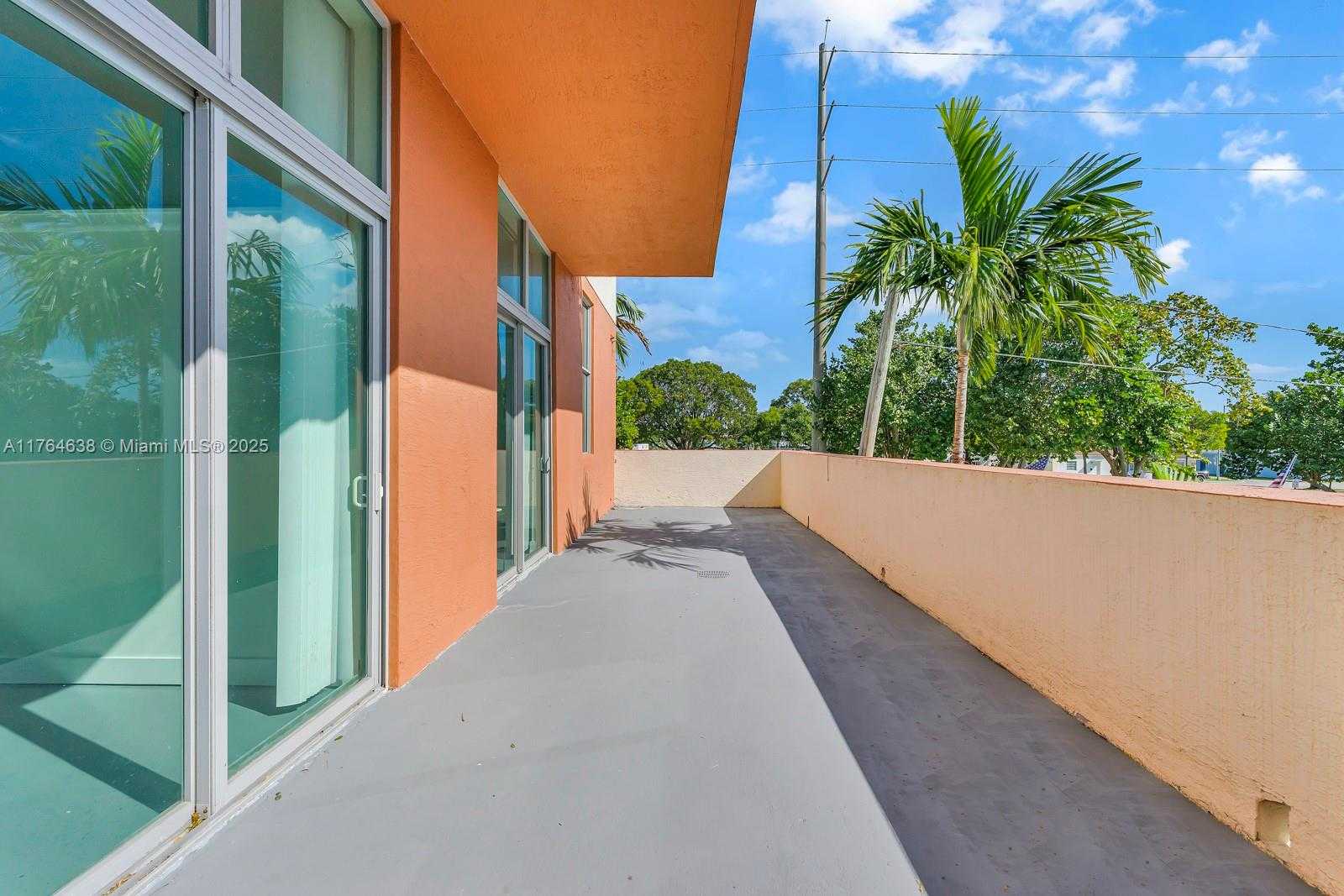 Small Image of 2100 VAN BUREN ST #206, Hollywood Number 13