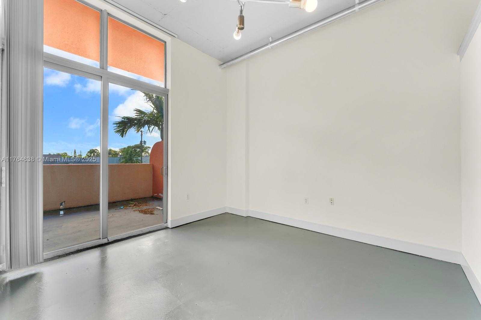 Small Image of 2100 VAN BUREN ST #206, Hollywood Number 8
