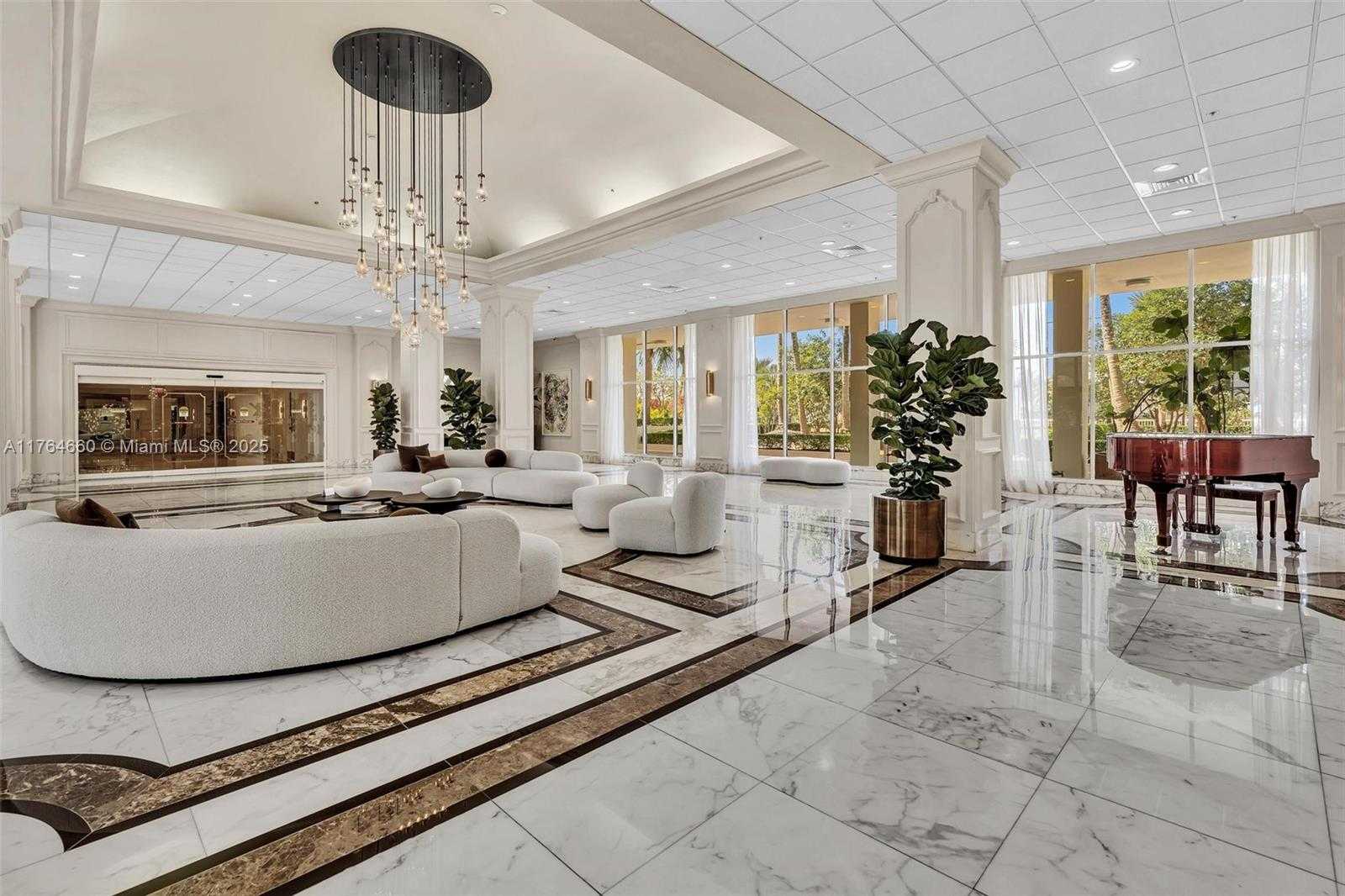 Small Image of 5600 COLLINS AVE #10J, Miami Beach Number 15