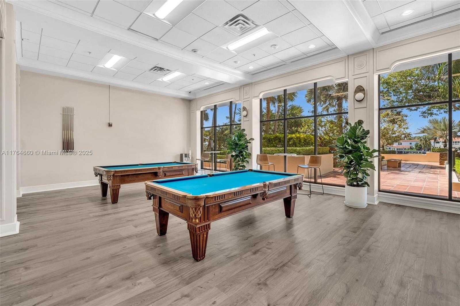 Small Image of 5600 COLLINS AVE #10J, Miami Beach Number 18