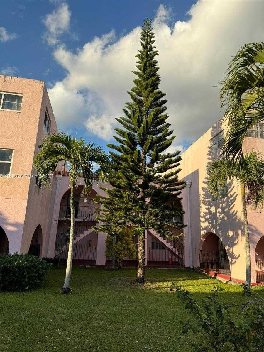 Small Image of 1255 WEST 53RD ST #307-3, Hialeah Number 4