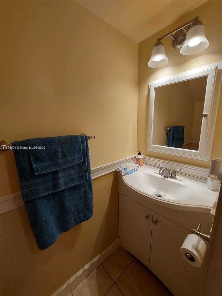 Small Image of 1255 WEST 53RD ST #307-3, Hialeah Number 9