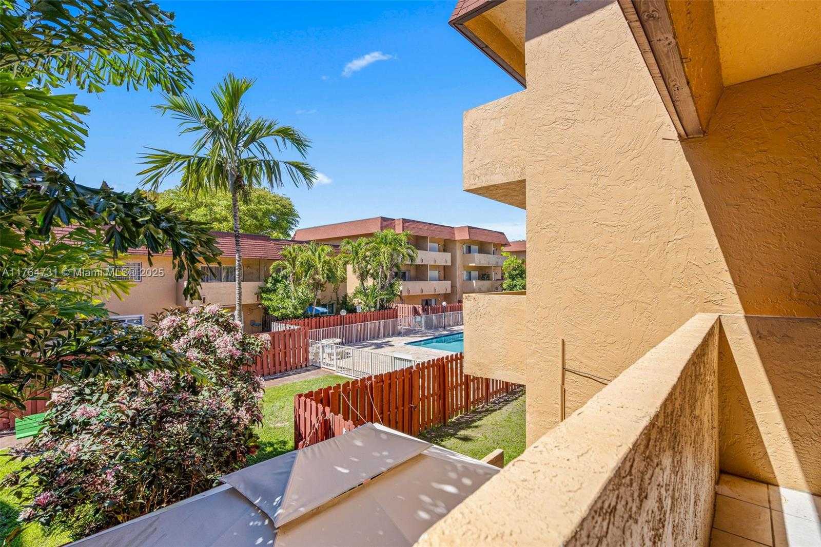 Small Image of 9952 SOUTH WEST 88TH ST #9952, Miami Number 12