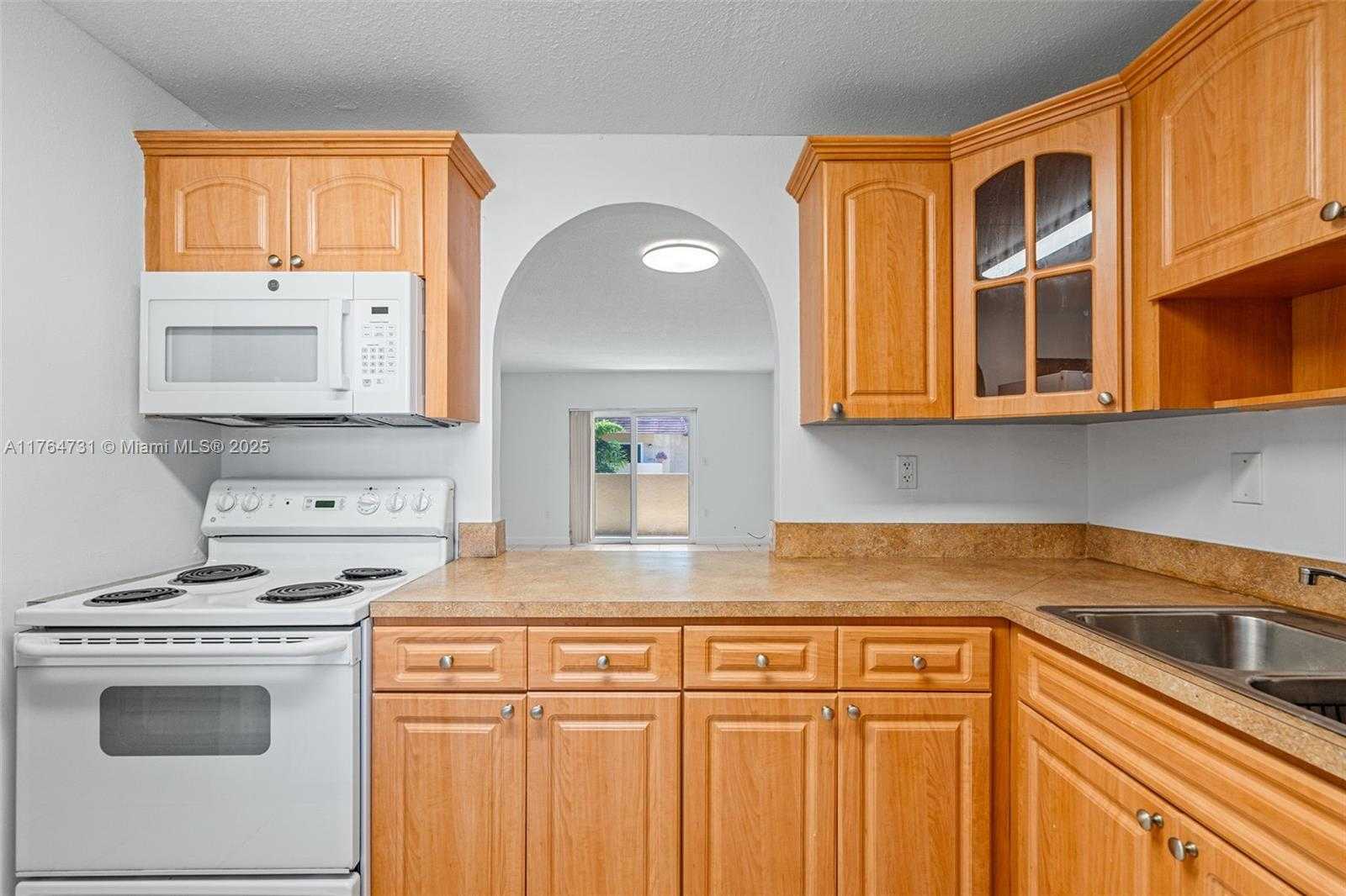 Small Image of 9952 SOUTH WEST 88TH ST #9952, Miami Number 3