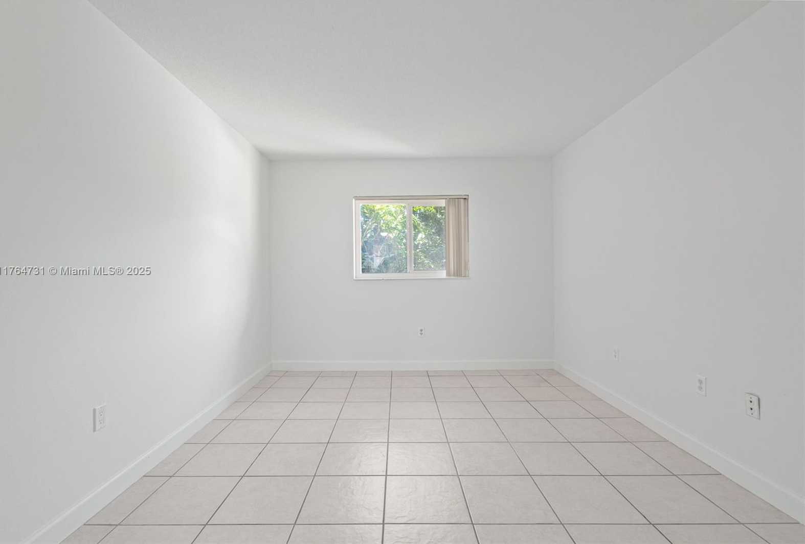 Small Image of 9952 SOUTH WEST 88TH ST #9952, Miami Number 7