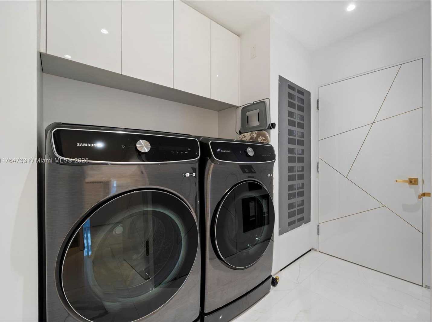Small Image of 10225 COLLINS AVE #1402, Bal Harbour Number 25