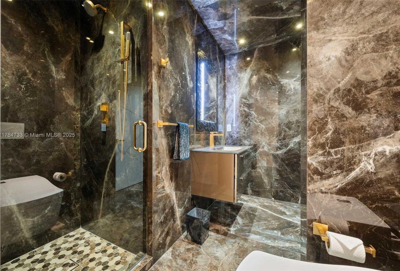 Small Image of 10225 COLLINS AVE #1402, Bal Harbour Number 26