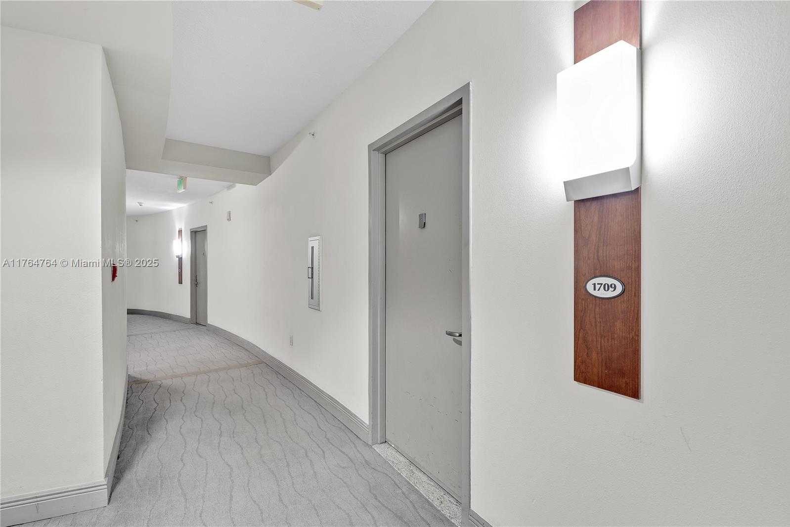 Small Image of 1750 NORTH BAYSHORE DR #1709, Miami Number 14