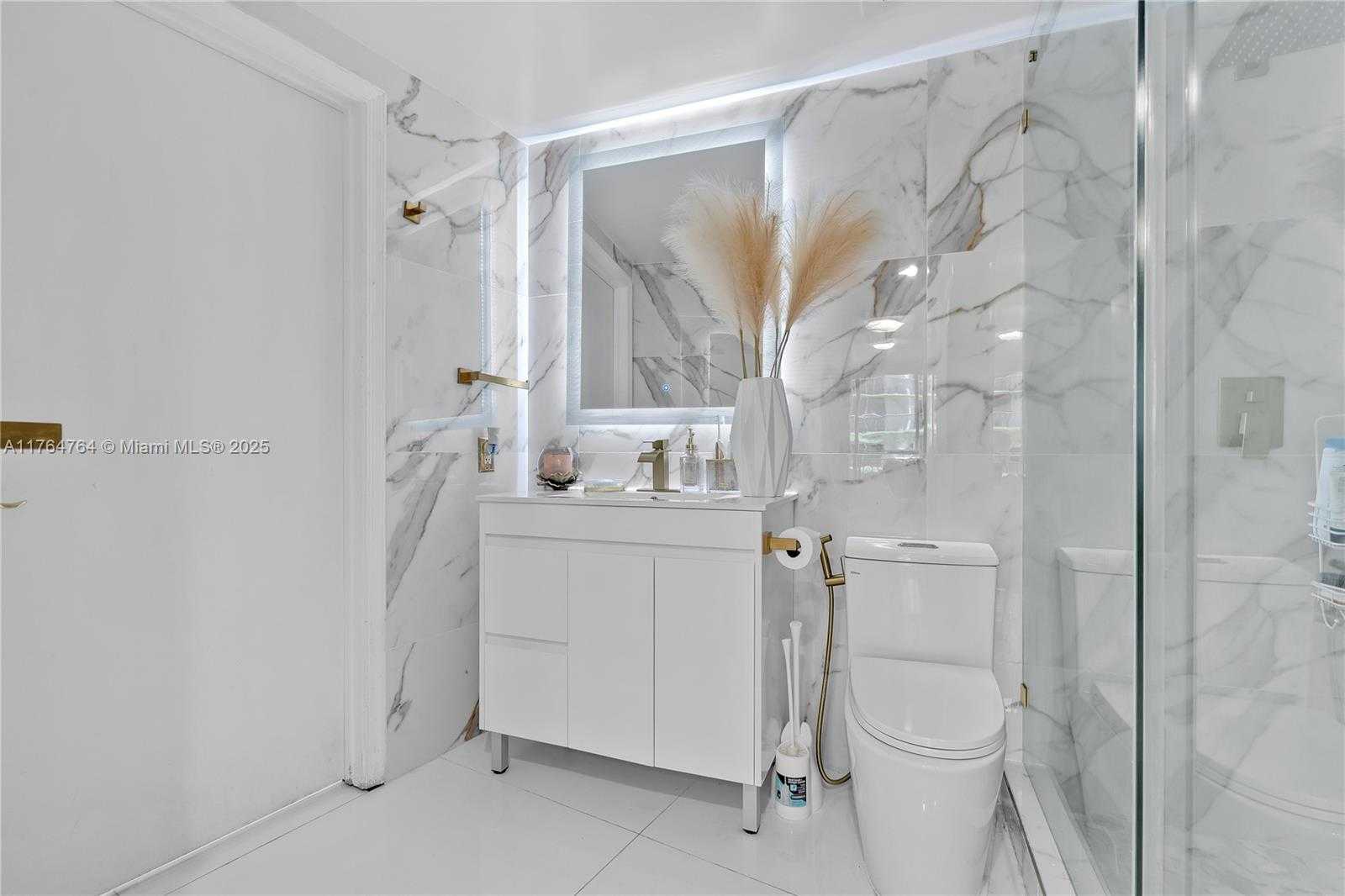 Small Image of 1750 NORTH BAYSHORE DR #1709, Miami Number 6