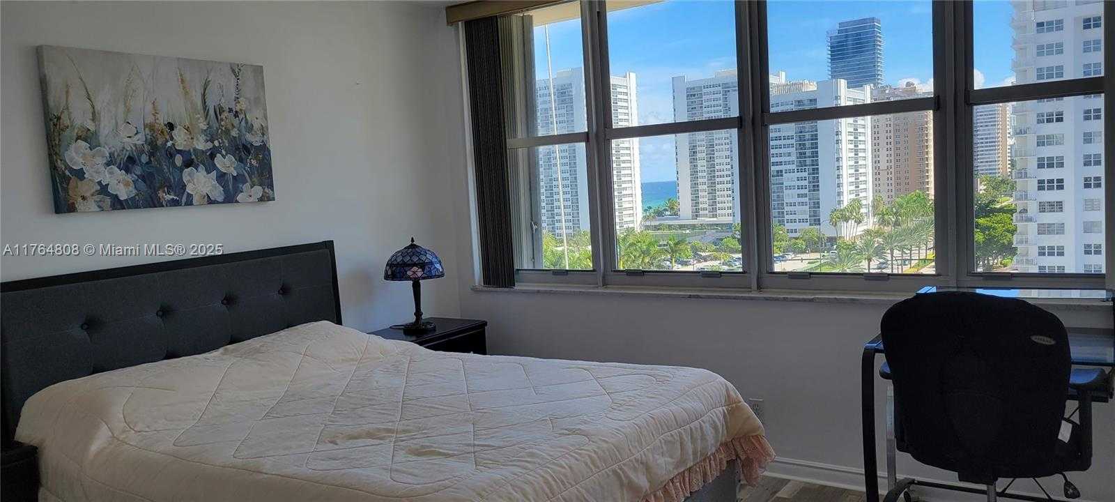 Small Image of 1825 SOUTH OCEAN DR #914, Hallandale Beach Number 12