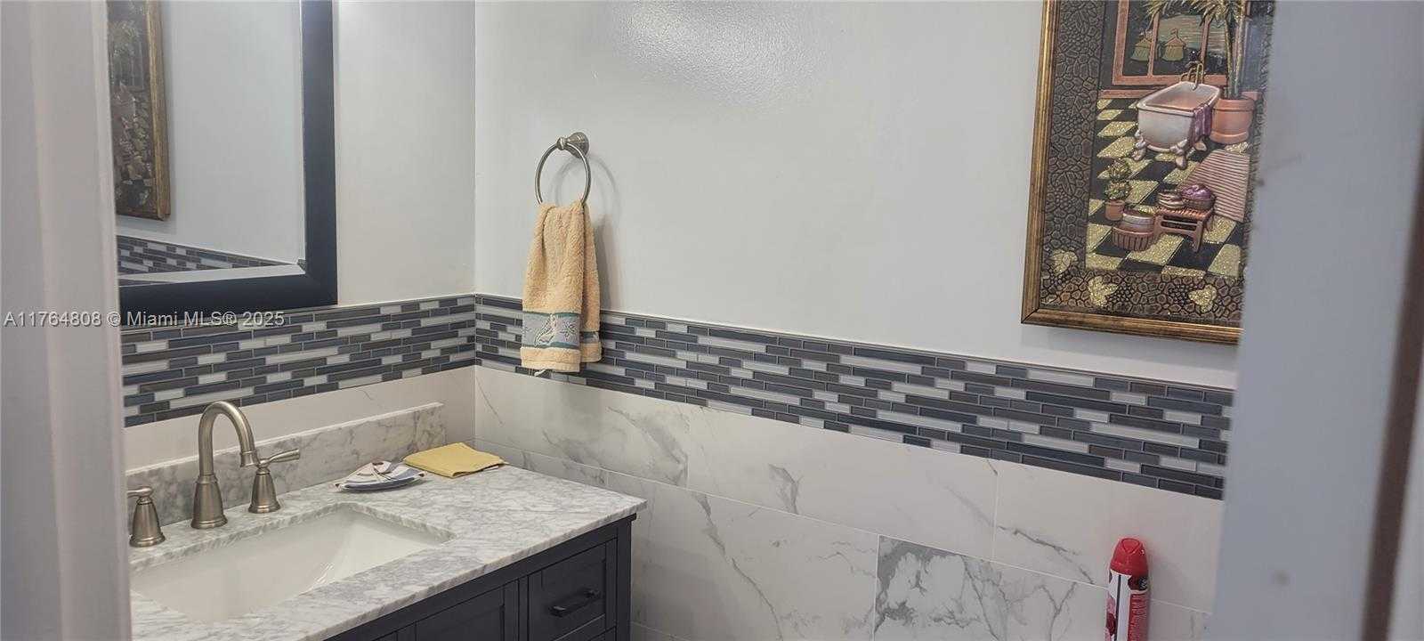 Small Image of 1825 SOUTH OCEAN DR #914, Hallandale Beach Number 15