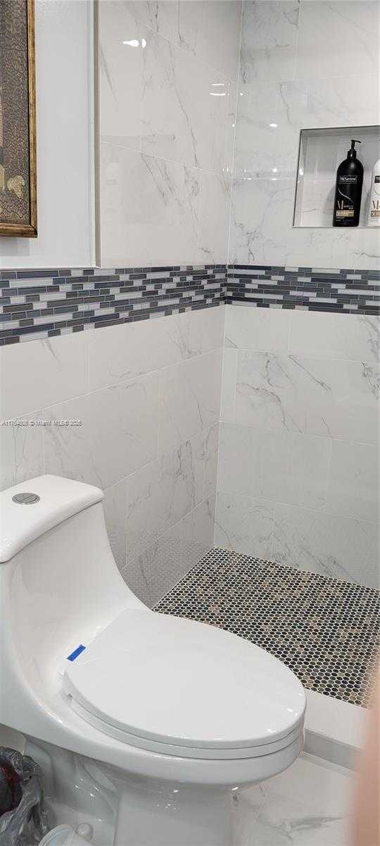 Small Image of 1825 SOUTH OCEAN DR #914, Hallandale Beach Number 17