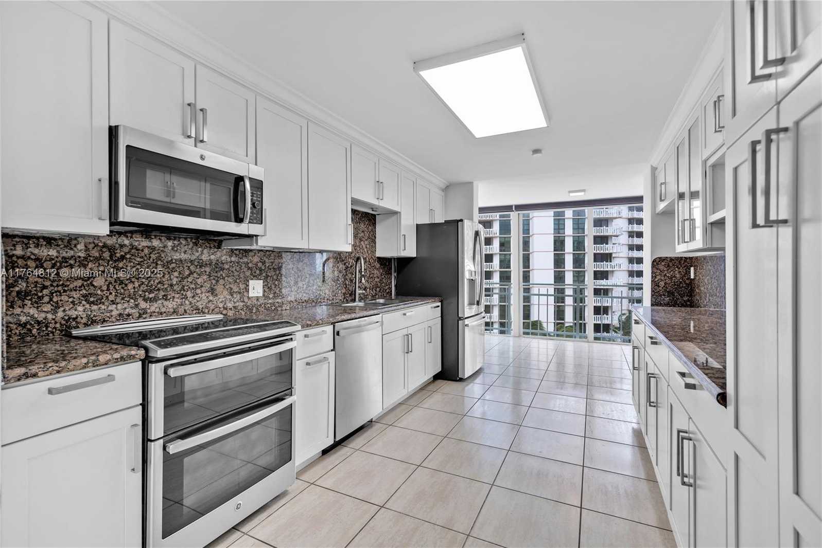 Small Image of 600 GRAPETREE DR #8CS, Key Biscayne Number 10