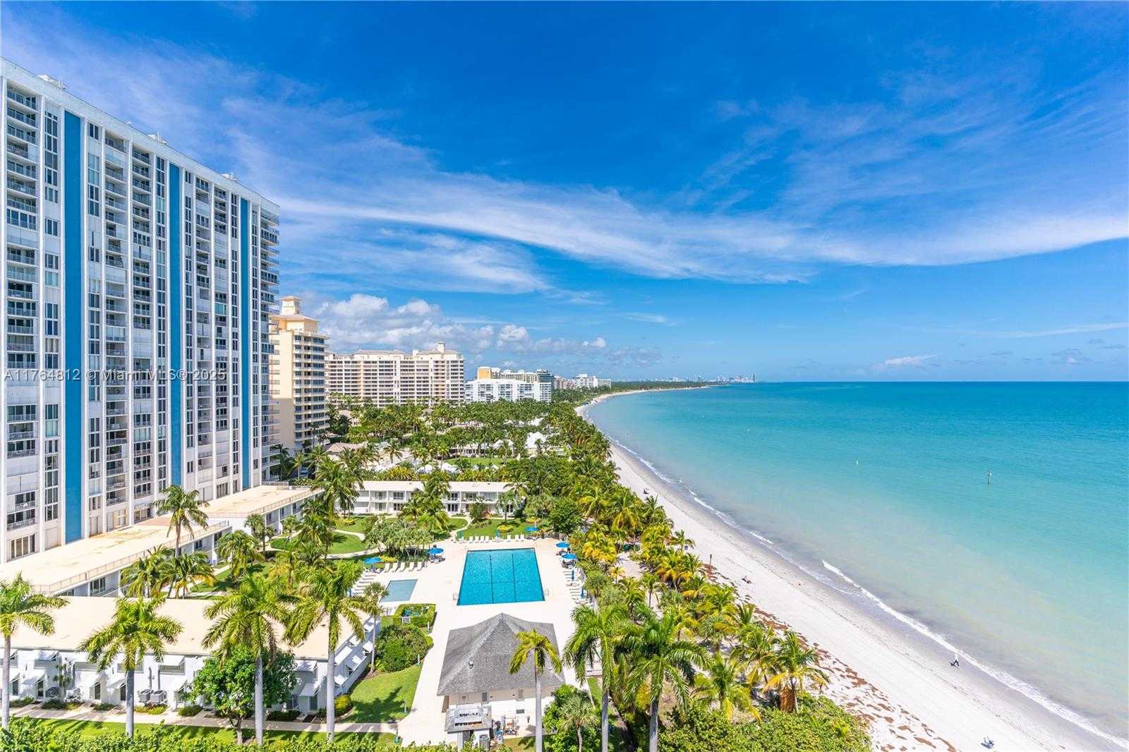 Small Image of 600 GRAPETREE DR #8CS, Key Biscayne Number 40