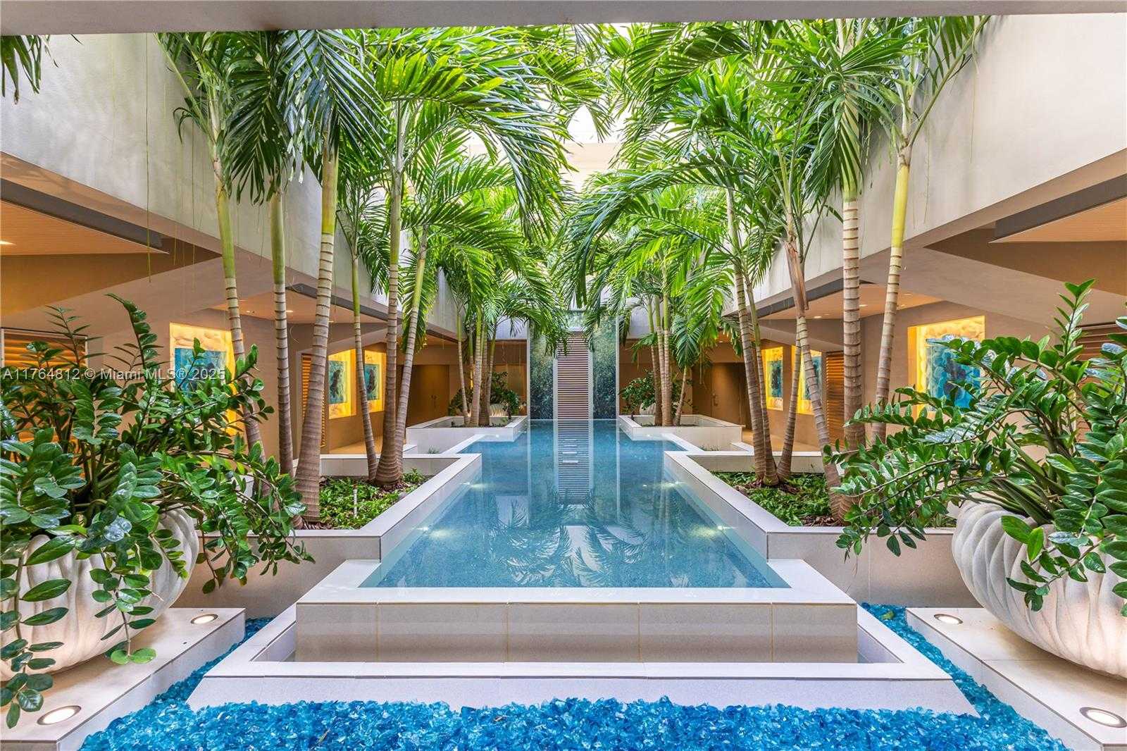 Small Image of 600 GRAPETREE DR #8CS, Key Biscayne Number 41
