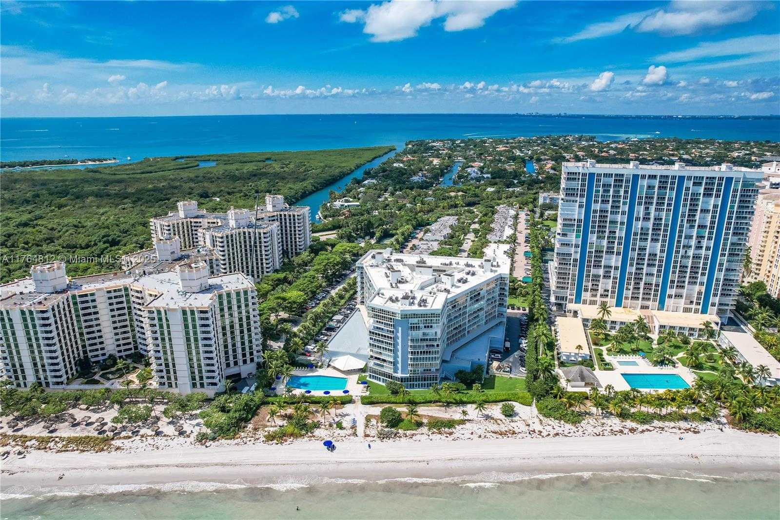 Small Image of 600 GRAPETREE DR #8CS, Key Biscayne Number 45
