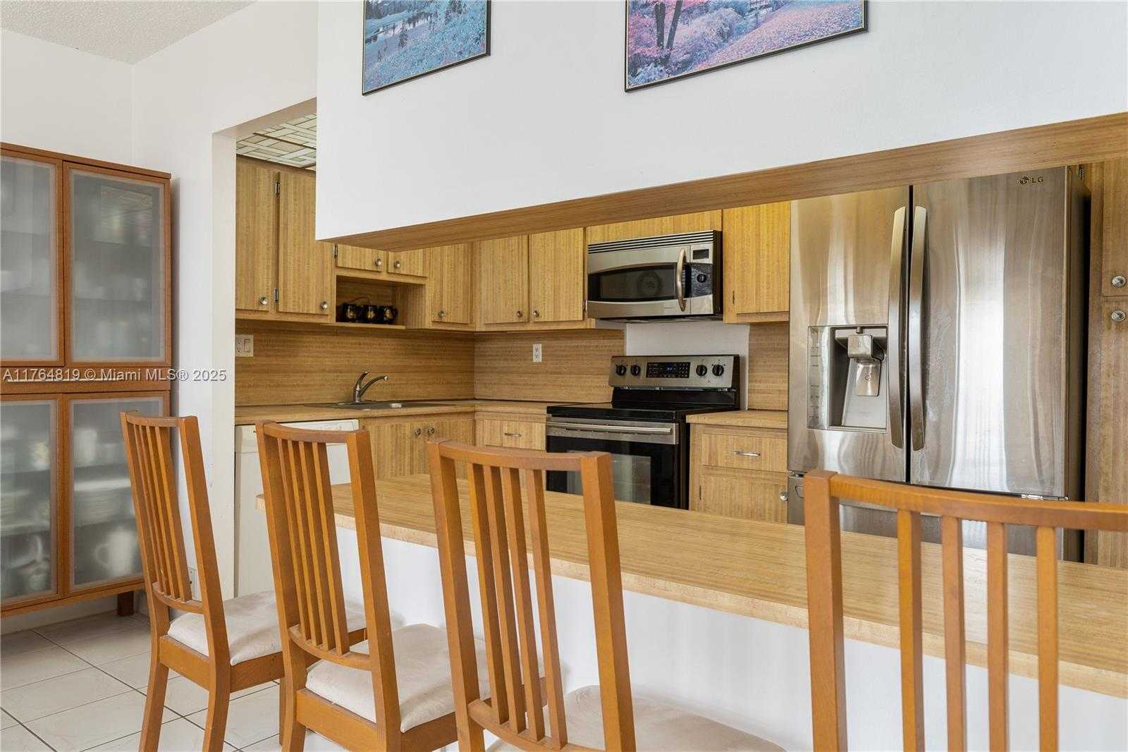 Small Image of 20401 NORTH EAST 30TH AVE #416-8, Aventura Number 12