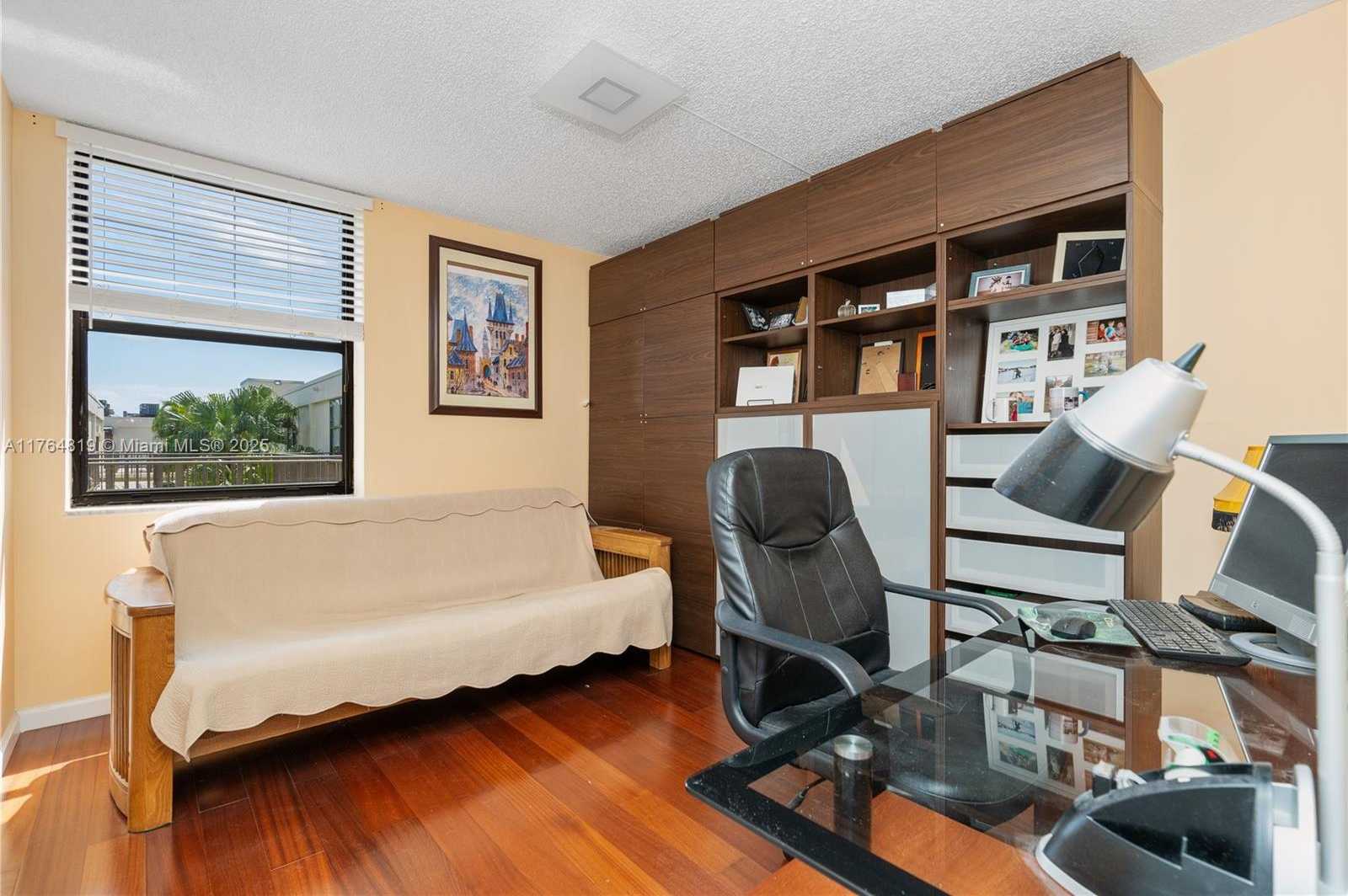 Small Image of 20401 NORTH EAST 30TH AVE #416-8, Aventura Number 25