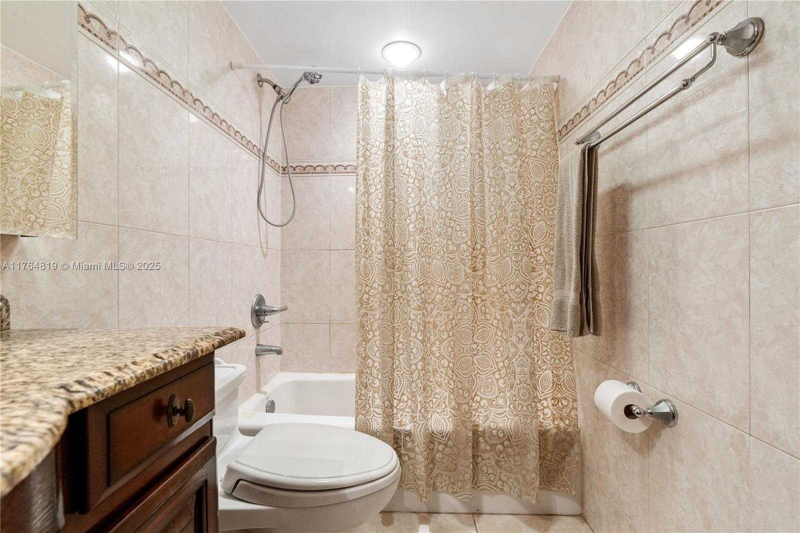 Small Image of 20401 NORTH EAST 30TH AVE #416-8, Aventura Number 28