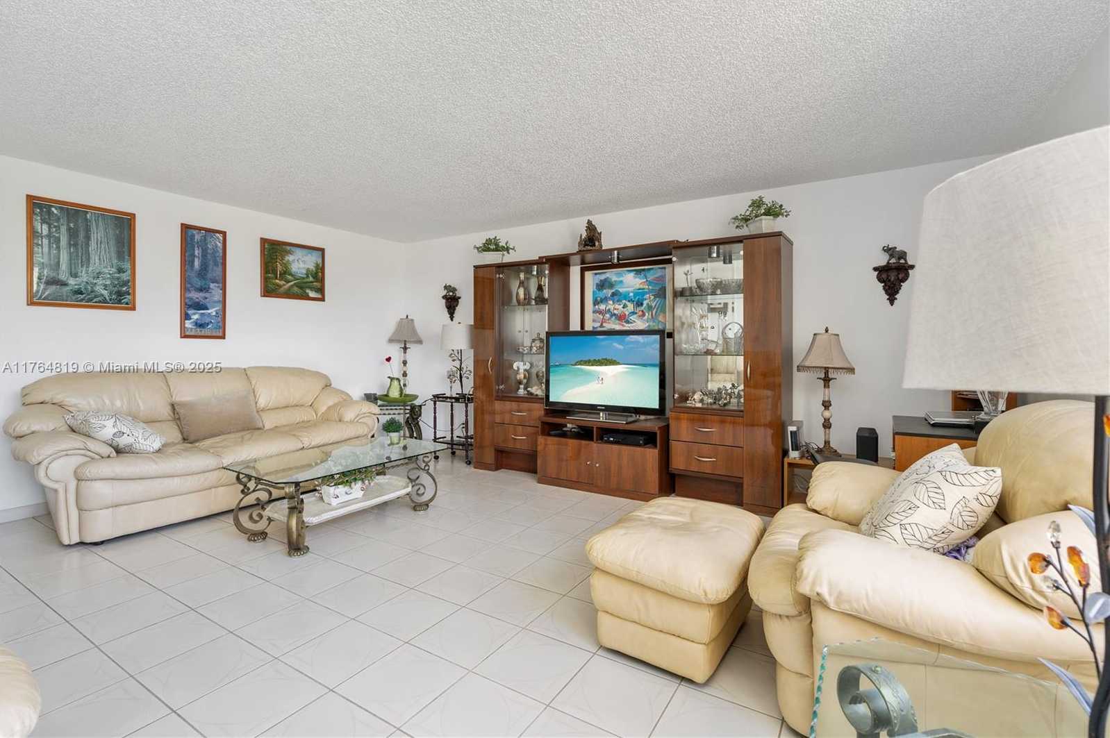 Small Image of 20401 NORTH EAST 30TH AVE #416-8, Aventura Number 3