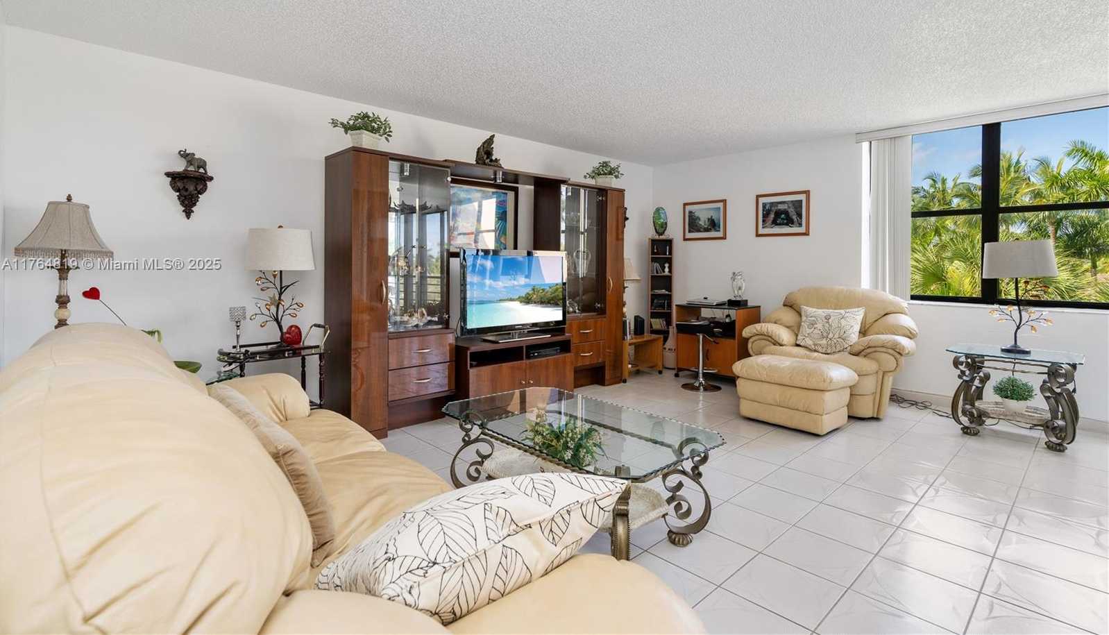 Small Image of 20401 NORTH EAST 30TH AVE #416-8, Aventura Number 5