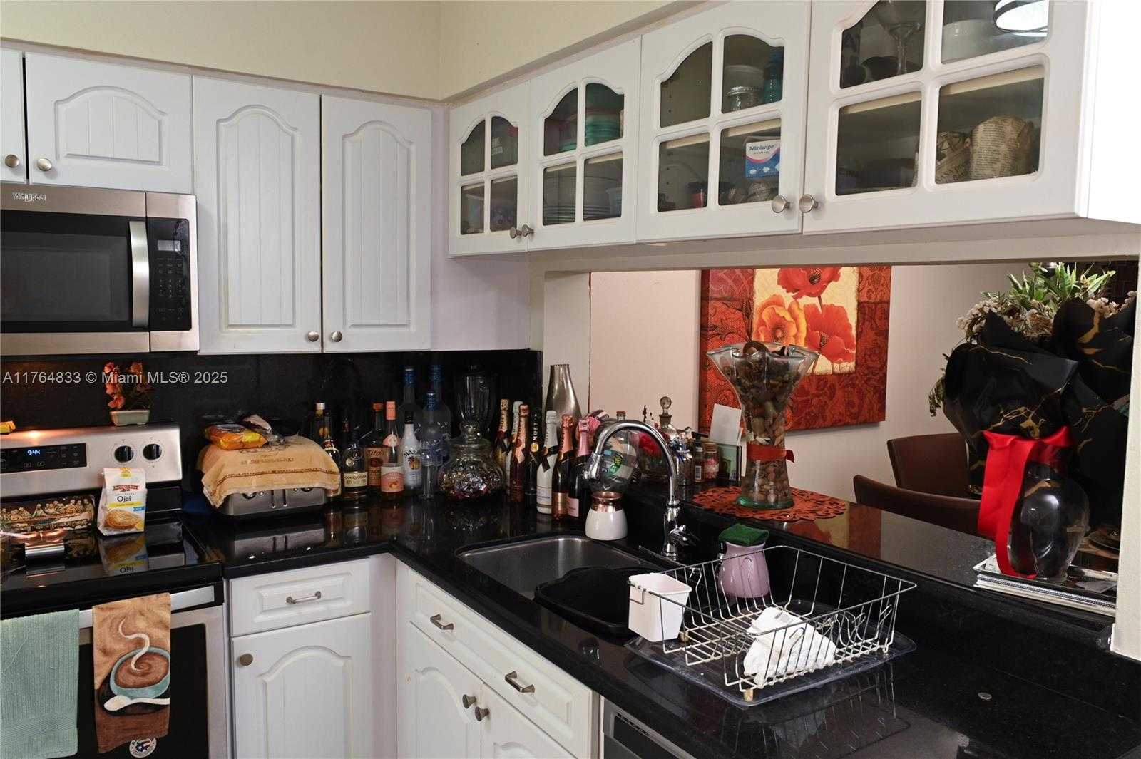 Small Image of 16761 HEMINGWAY DR #16761, Weston Number 10