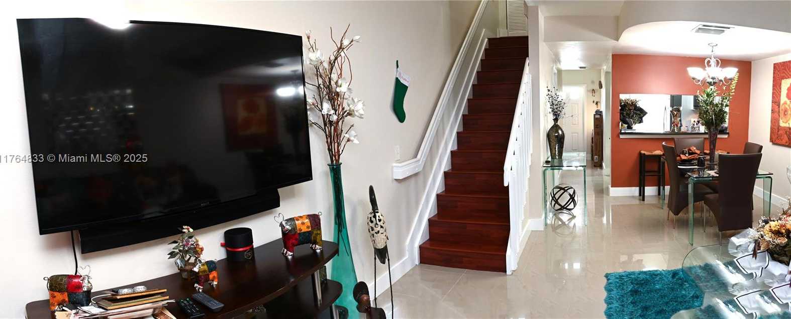Small Image of 16761 HEMINGWAY DR #16761, Weston Number 12