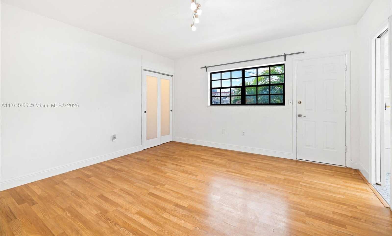 Small Image of 7270 GARY AVE, Miami Beach Number 18