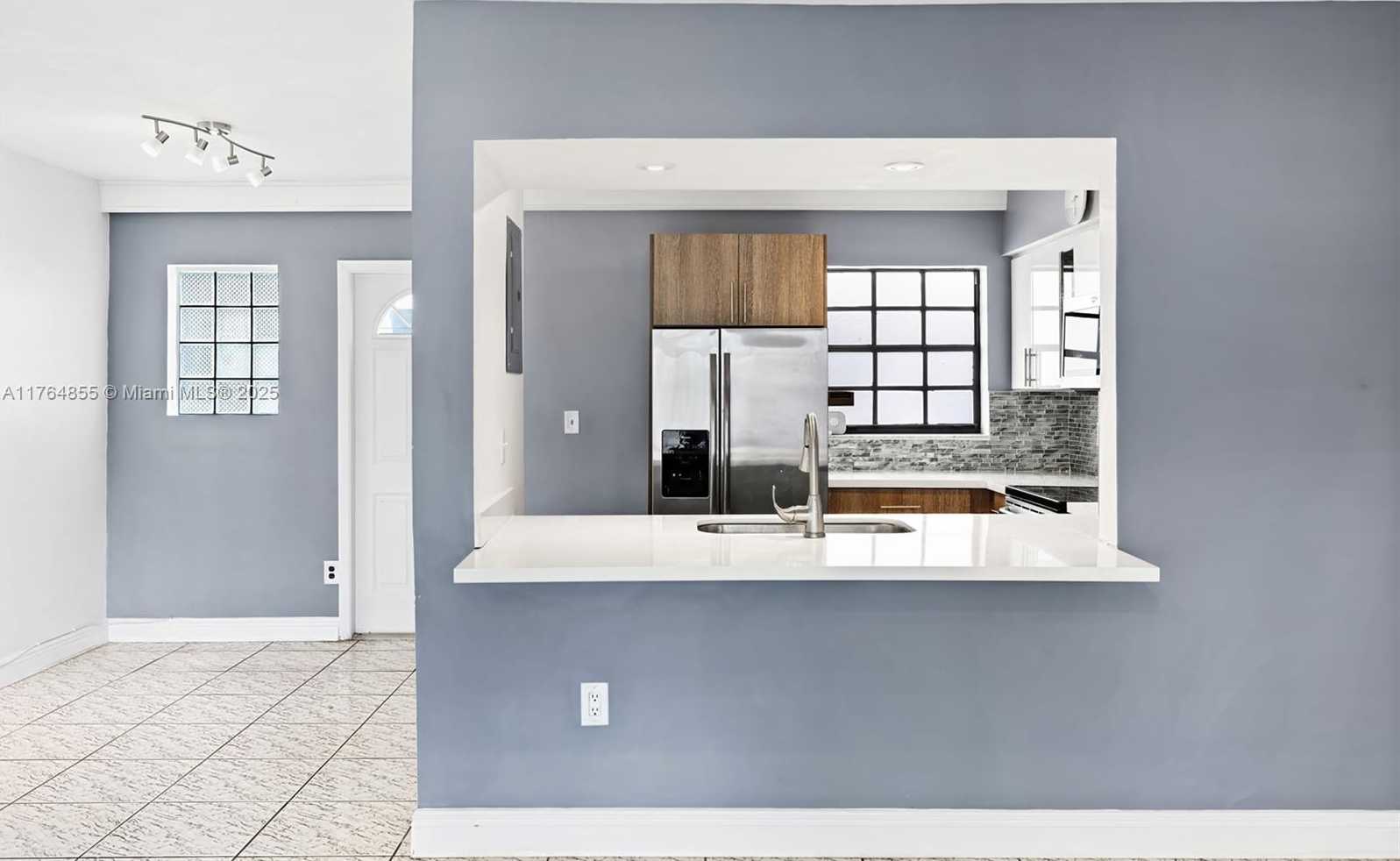 Small Image of 7270 GARY AVE, Miami Beach Number 7