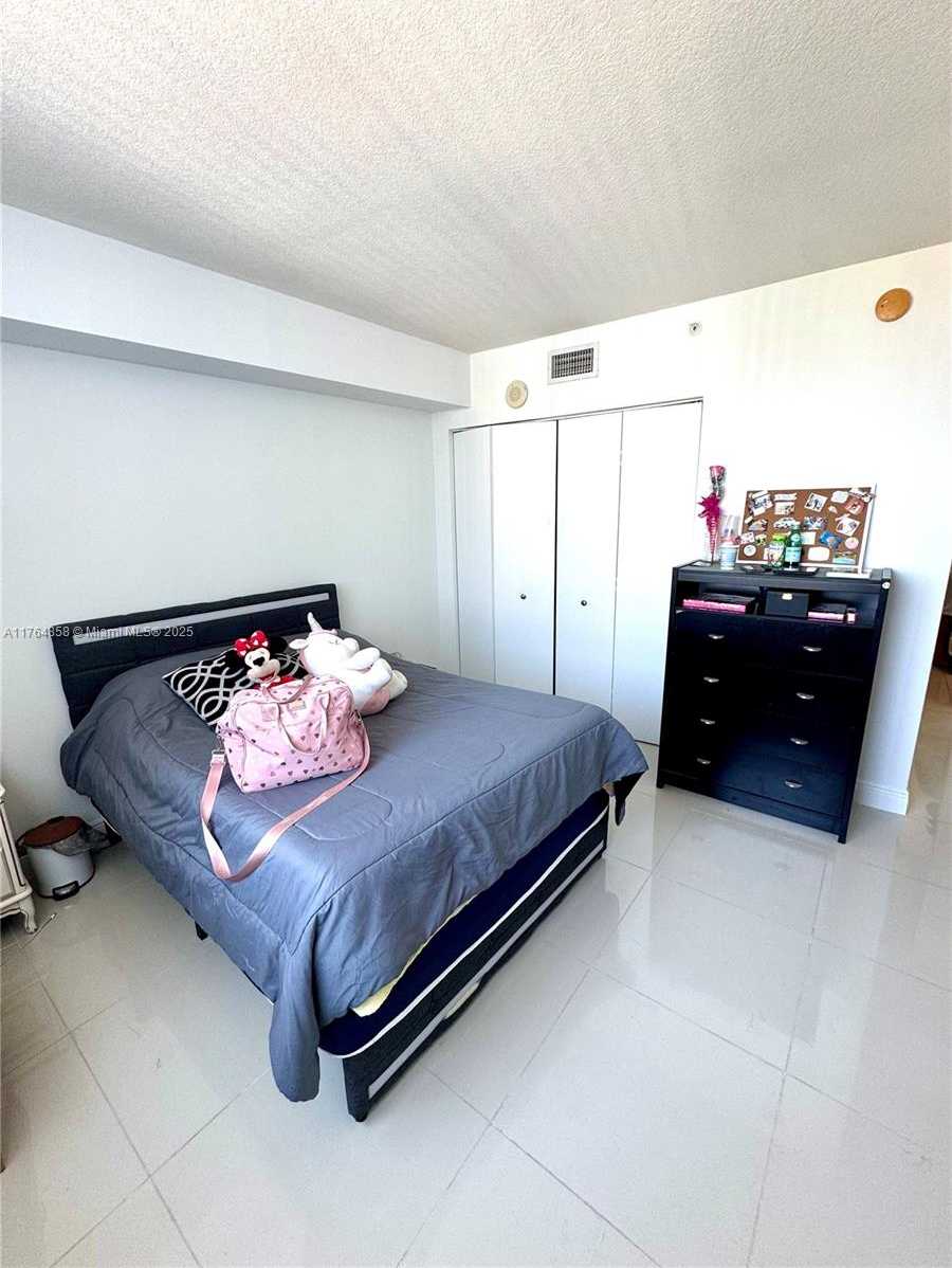 Small Image of 1861 NORTH WEST S RIVER DR #2201, Miami Number 17