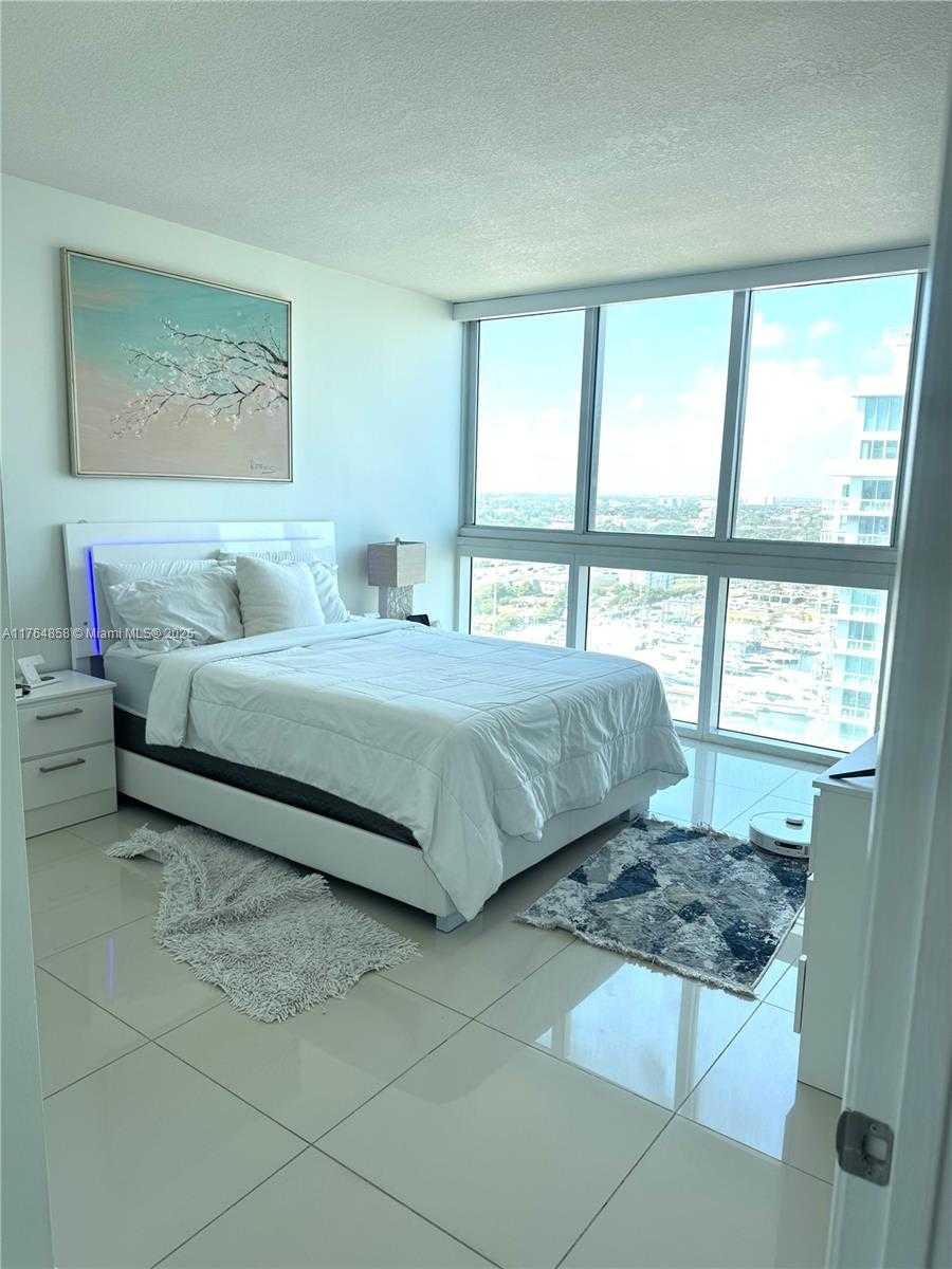 Small Image of 1861 NORTH WEST S RIVER DR #2201, Miami Number 4