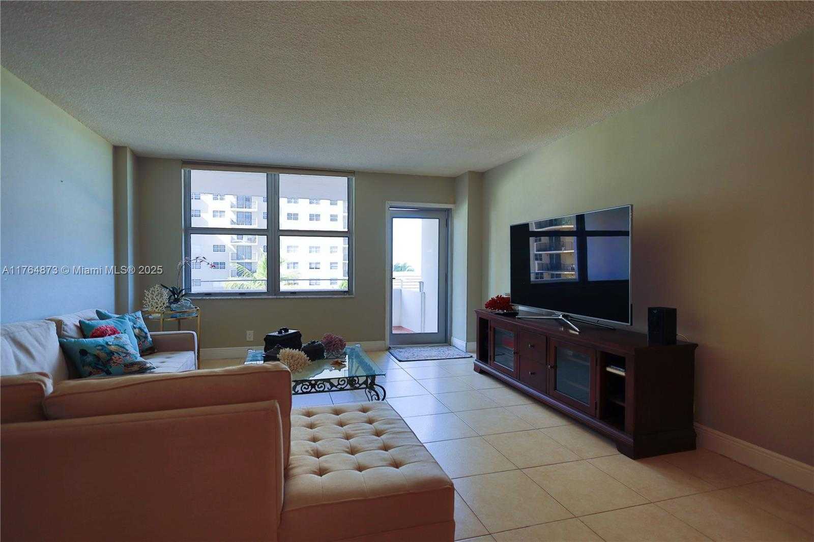 Small Image of 9225 COLLINS AVE #503, Surfside Number 10