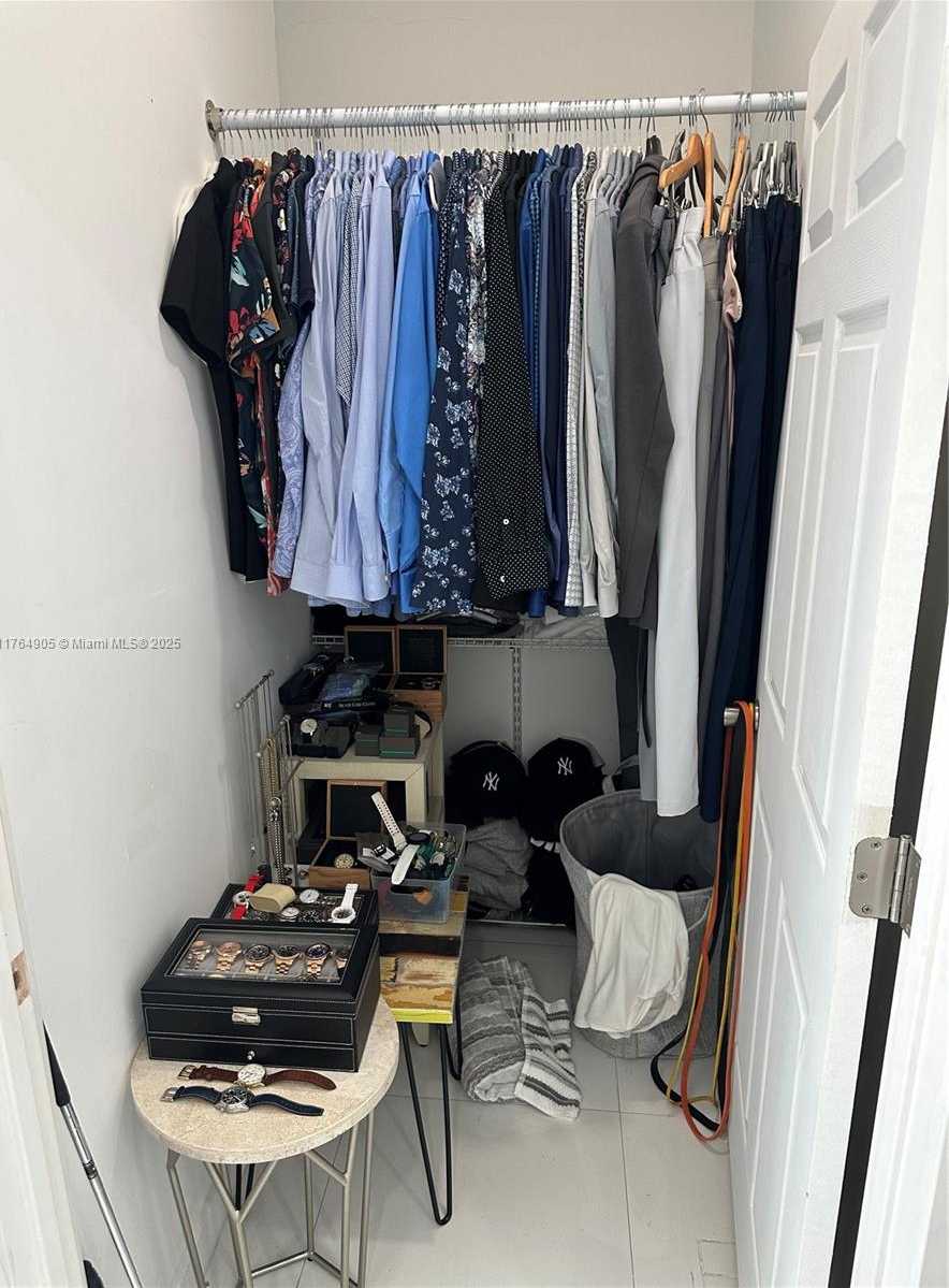 Small Image of 18041 BISCAYNE BLVD #PH02, Aventura Number 41