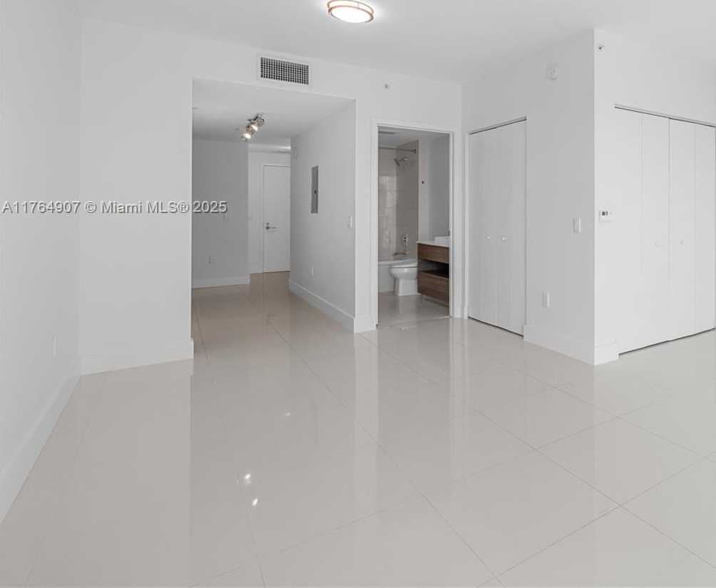 Small Image of 1100 SOUTH MIAMI AVE #1706, Miami Number 5