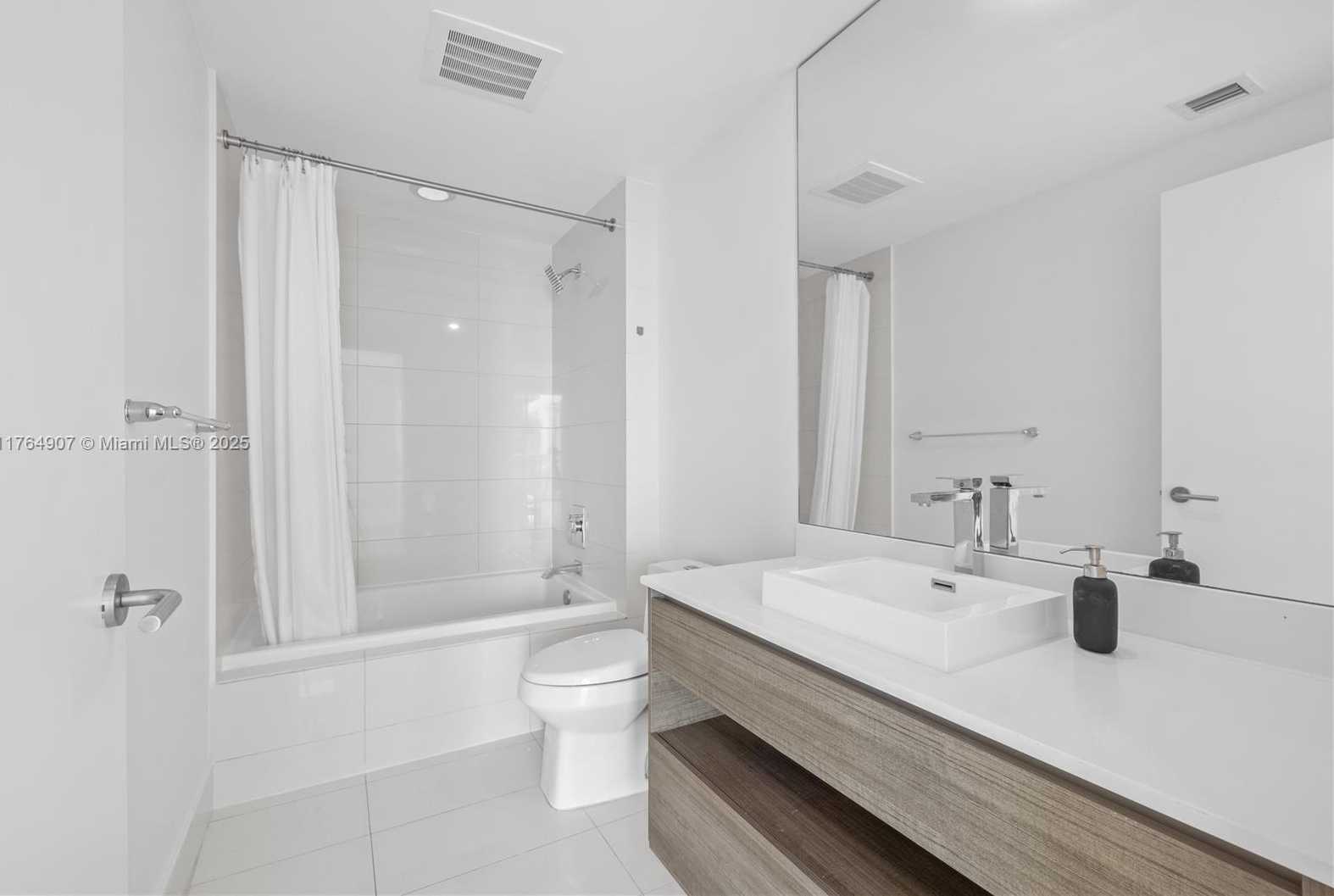 Small Image of 1100 SOUTH MIAMI AVE #1706, Miami Number 8