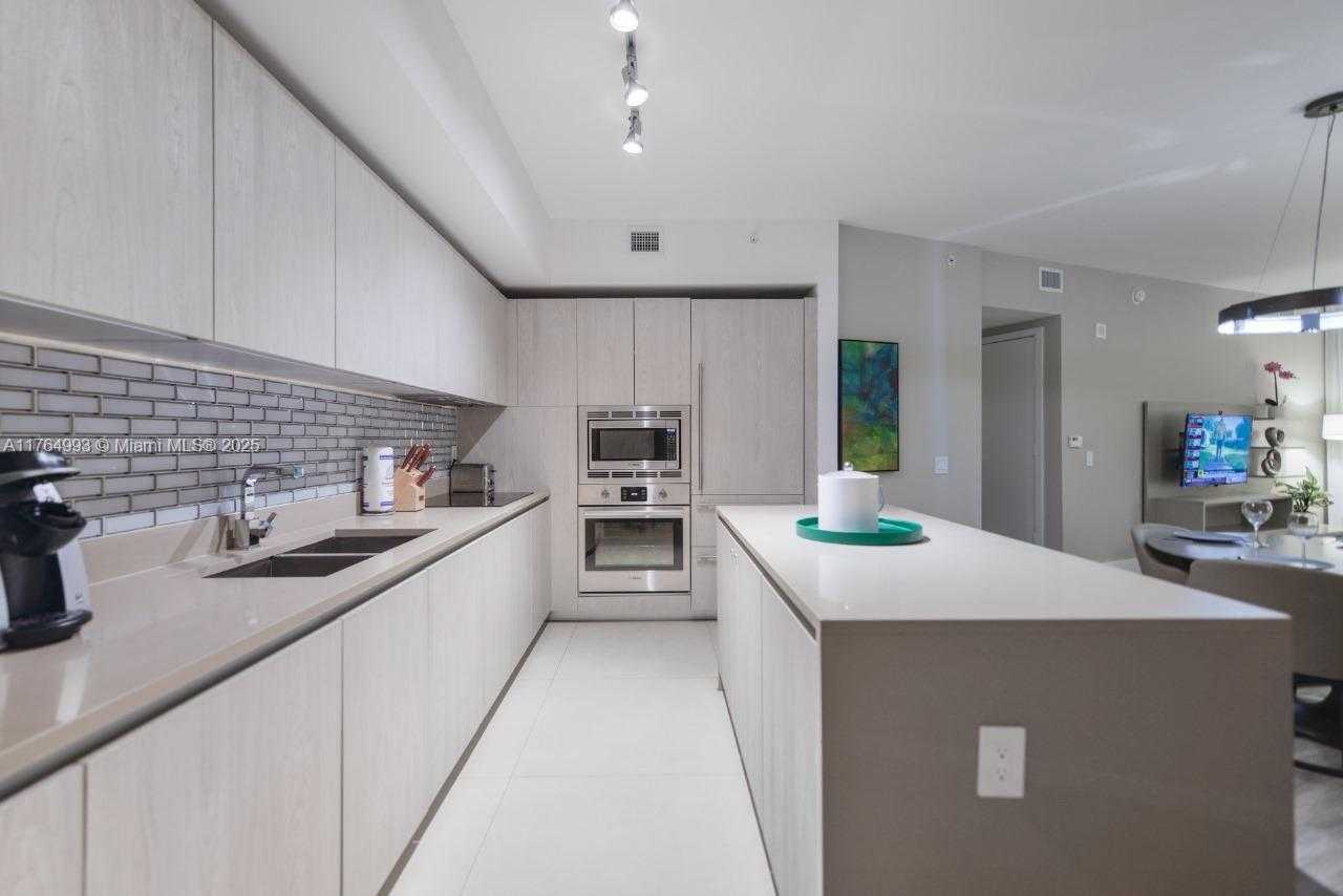 Small Image of 4111 SOUTH OCEAN DR #2207, Hollywood Number 19