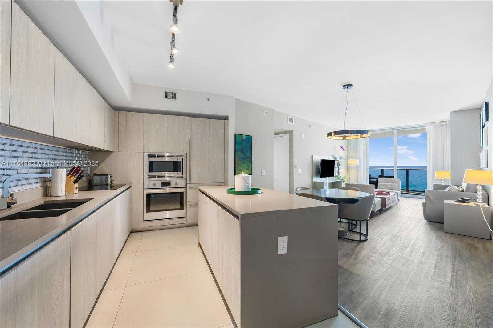 Small Image of 4111 SOUTH OCEAN DR #2207, Hollywood Number 24
