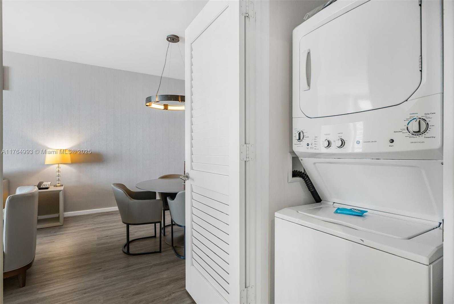 Small Image of 4111 SOUTH OCEAN DR #2207, Hollywood Number 35