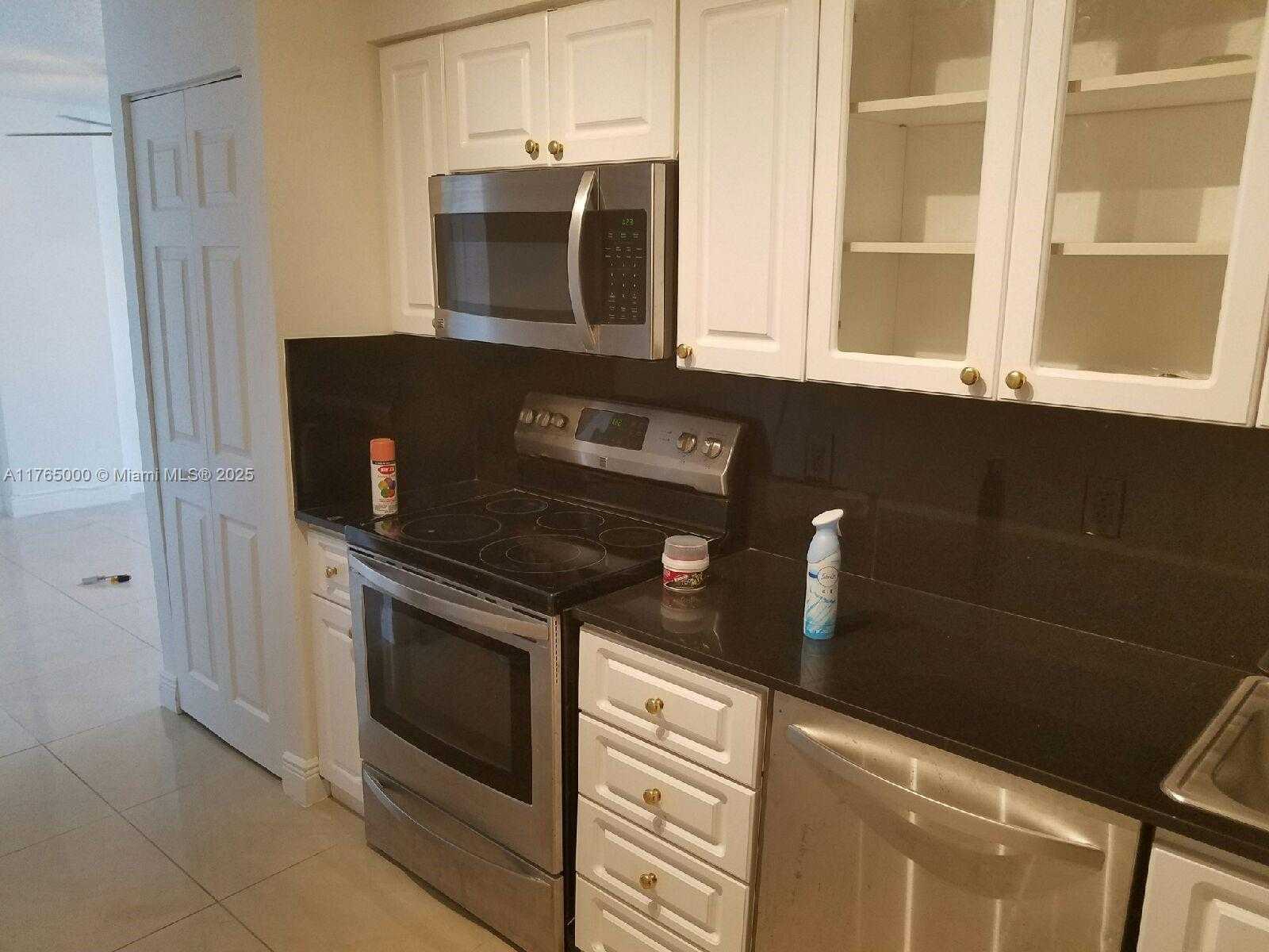 Small Image of 6770 #11C, Miami Beach Number 11