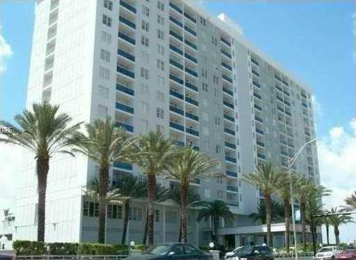 Small Image of 6770 #11C, Miami Beach Number 3