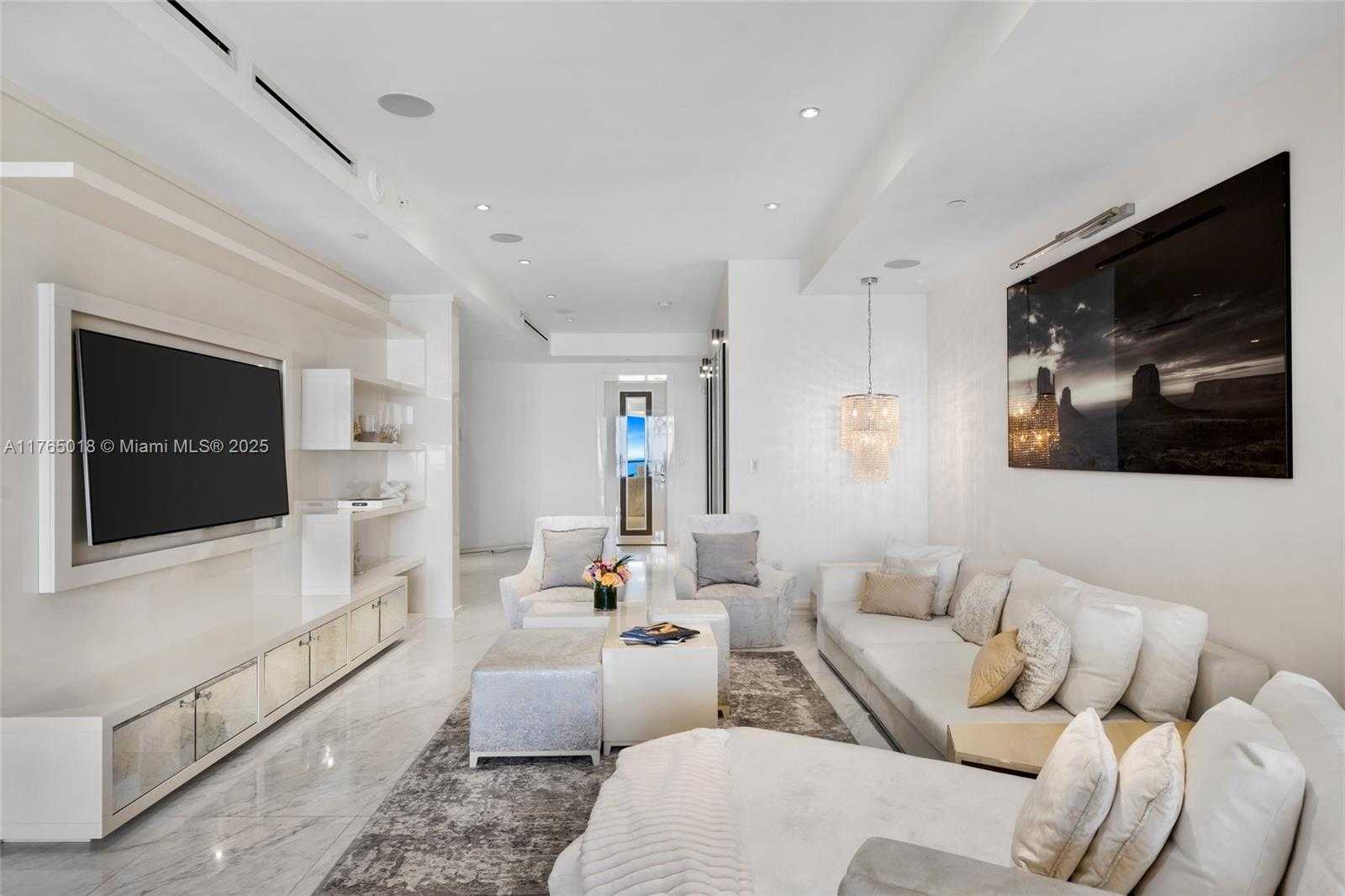 Small Image of 9703 #PH-07, Bal Harbour Number 16