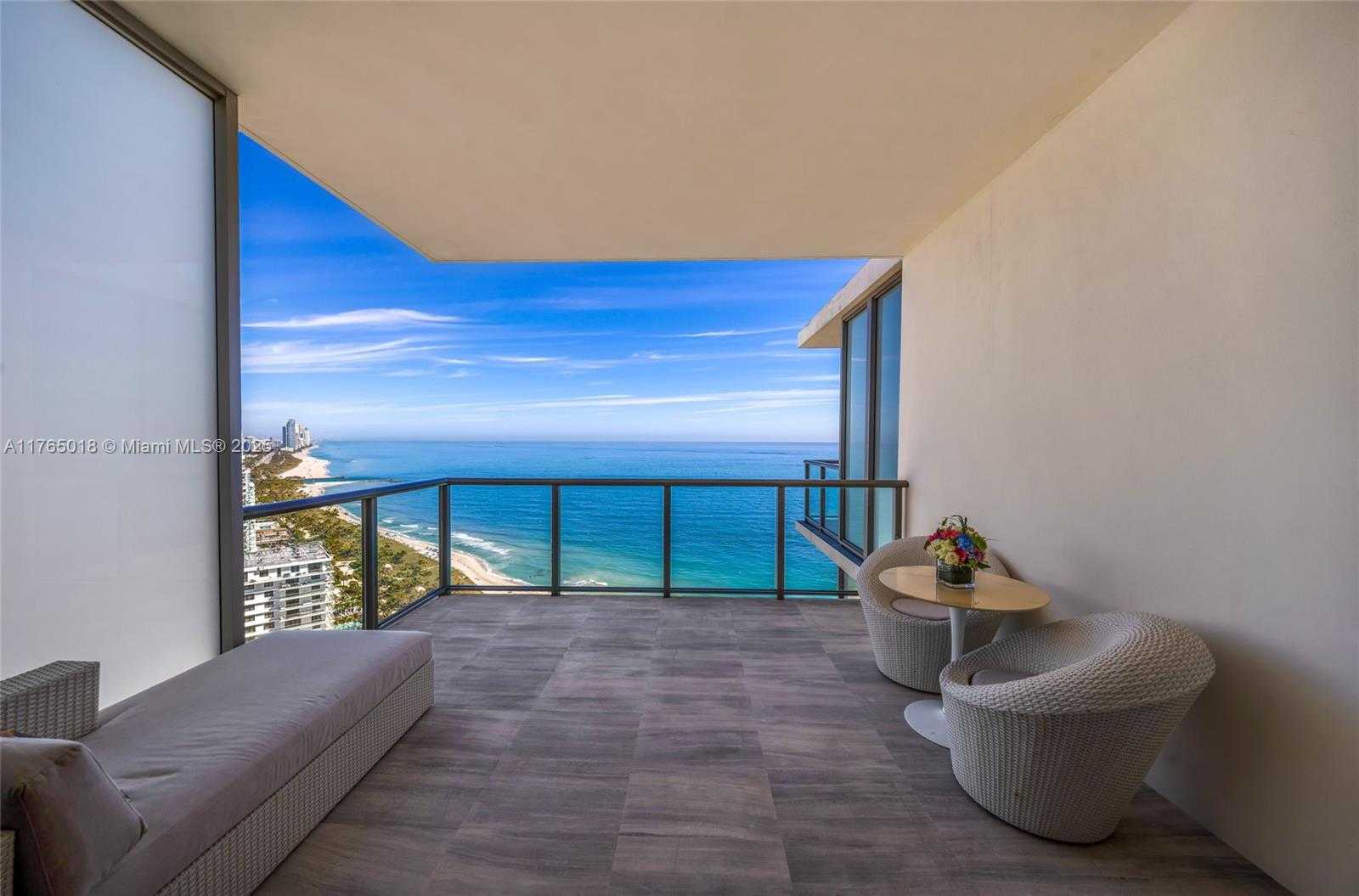 Small Image of 9703 #PH-07, Bal Harbour Number 19