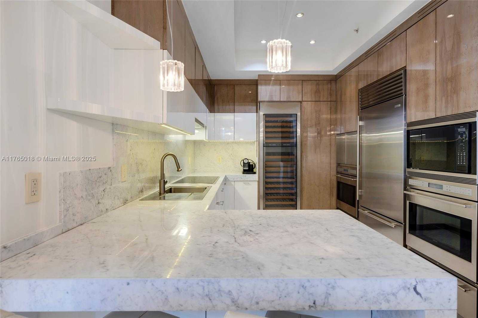Small Image of 9703 #PH-07, Bal Harbour Number 21