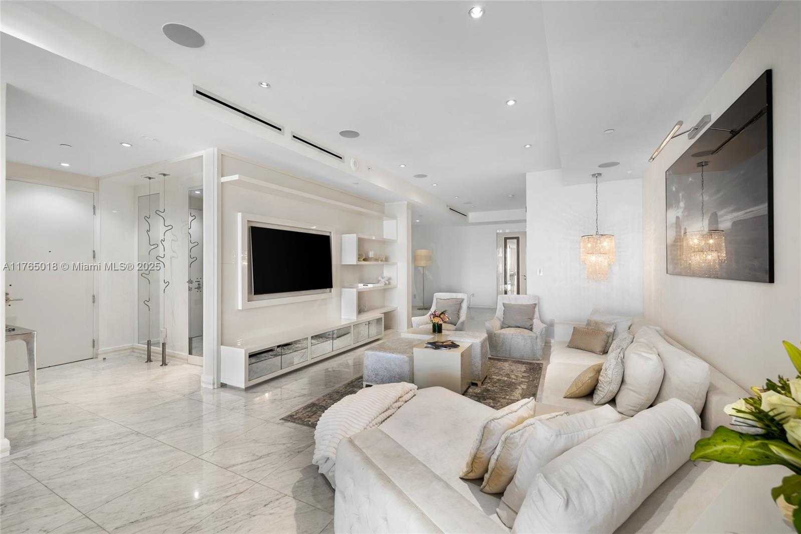 Small Image of 9703 #PH-07, Bal Harbour Number 27